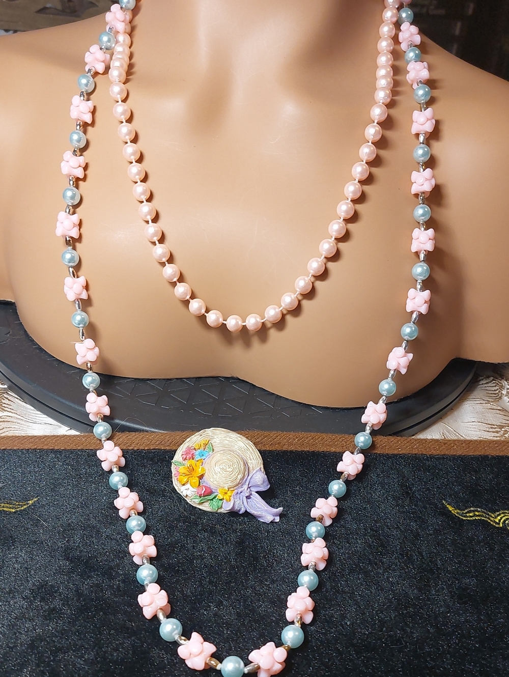 Cottage Core Pink Vintage Bead Necklace And Flower Hat Brooch